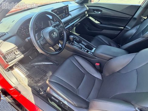 Used 2025 Honda Accord Sport image 15