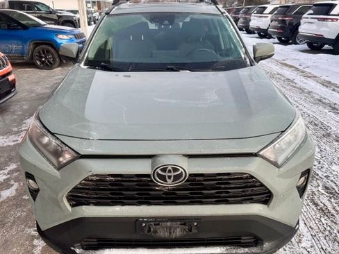 Used 2020 Toyota RAV4 XLE image 7