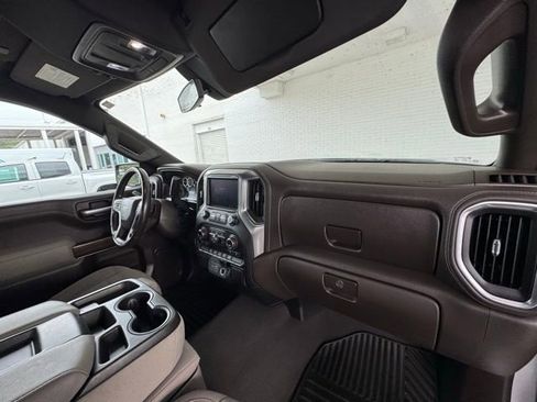 Used 2019 Chevrolet Silverado 1500 LT w/ All-Star Edition image 17