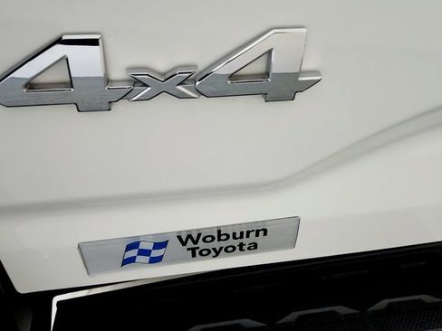 Certified 2023 Toyota Tacoma SR5 AWD/4WD image 13