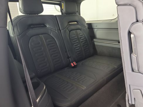 Used 2022 Rivian R1S Launch Edition AWD/4WD image 25