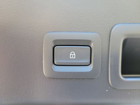 New 2026 MAZDA MAZDA3 2.5 S Hatchback w/ Premium Pkg image 8