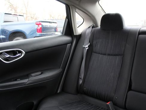 Used 2017 Nissan Sentra SV image 12