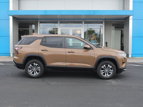 New 2027 Chevrolet Equinox LT w/ Safety and Technology Package AWD/4WD image 3