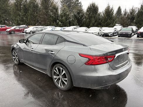 Used 2018 Nissan Maxima 3.5 SV image 2