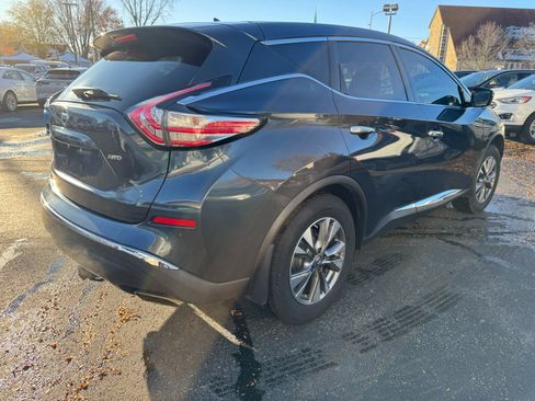 Used 2016 Nissan Murano S image 5
