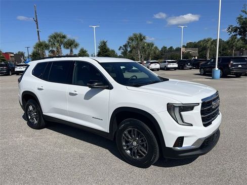Used 2025 GMC Acadia Elevation image 2
