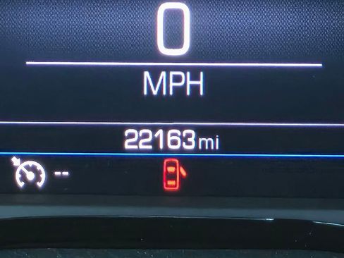 Used 2024 Chevrolet Camaro LT w/ Technology Package image 16