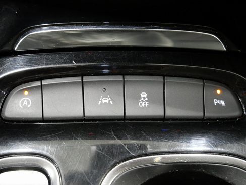 Used 2023 Buick Envision Preferred image 21