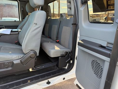 Used 2016 Ford F250 XLT w/ XLT Interior Package image 21