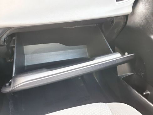 Used 2016 Toyota Corolla LE FWD image 44