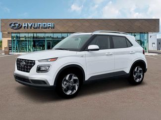 New 2026 Hyundai Venue SEL FWD video 2