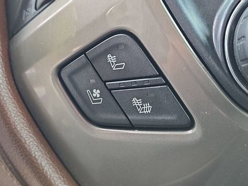 Used 2016 Chevrolet Silverado 1500 High Country image 20