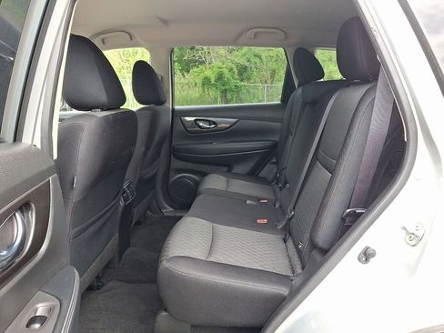 Used 2020 Nissan Rogue SV AWD/4WD image 10