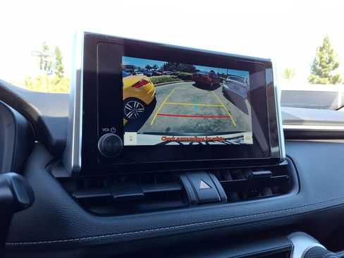 Used 2023 Toyota RAV4 LE image 18