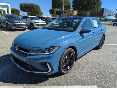 New 2026 Volkswagen Jetta SE image 13