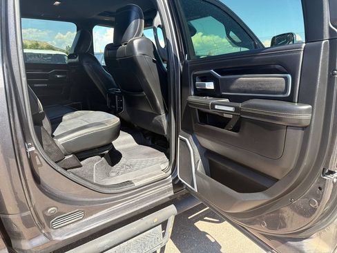 Used 2019 RAM 2500 Laramie AWD/4WD image 15