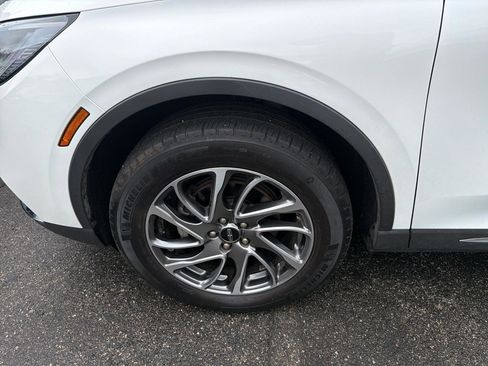 Used 2022 Lincoln Corsair Standard AWD w/ Equipment Group 101A image 13