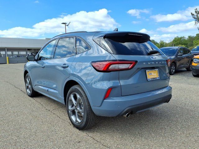 Certified 2024 Ford Escape ST-Line w/ Tech Pack #1 AWD/4WD image 5