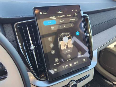 New 2026 Volvo XC90 T8 Ultra w/ Protection Package Premier AWD/4WD image 10