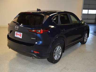 New 2025 MAZDA CX-5 AWD 2.5 S w/ Select Package