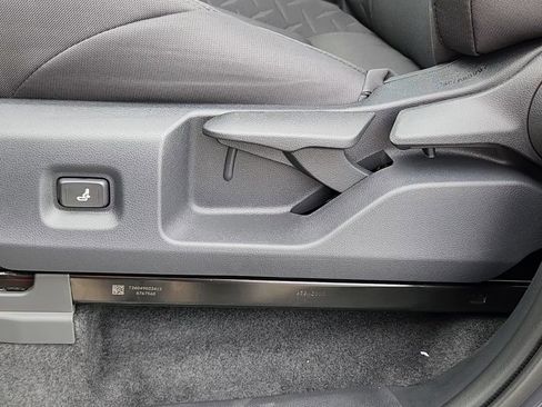 New 2026 Toyota Tacoma SR5 AWD/4WD image 8