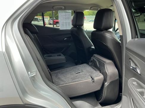 Used 2022 Buick Encore Preferred w/ Safety Package image 16