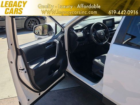 Used 2019 Toyota RAV4 XLE FWD image 48