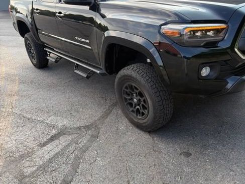 Used 2021 Toyota Tacoma SR5 w/ Technology Package AWD/4WD image 6