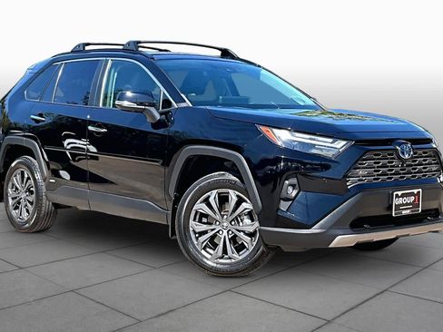 Used 2023 Toyota RAV4 Limited AWD/4WD image 3