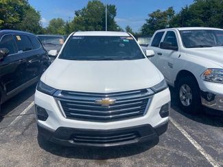 Used 2023 Chevrolet Traverse LT FWD video 2