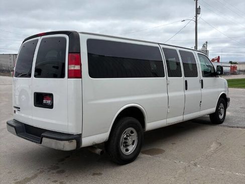 Used 2016 Chevrolet Express 3500 LT w/ LT Preferred Equipment Group RWD image 4