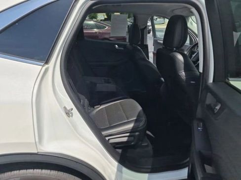 Used 2021 Ford Escape Titanium FWD image 13