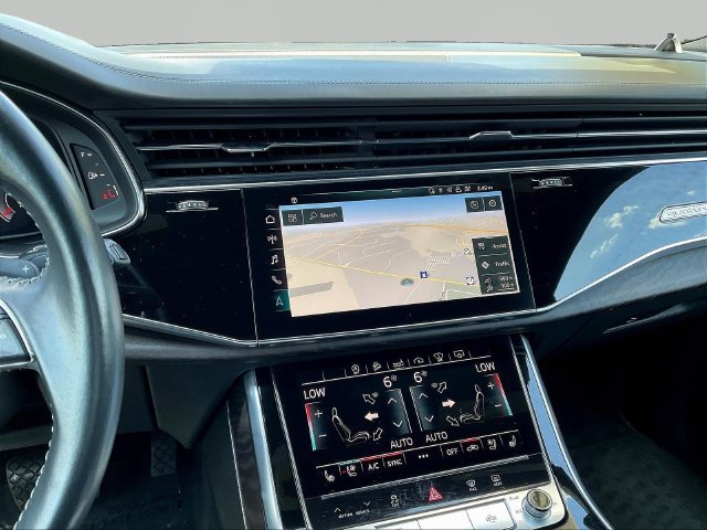 Used 2020 Audi Q8 Prestige w/ Prestige Package AWD/4WD image 11