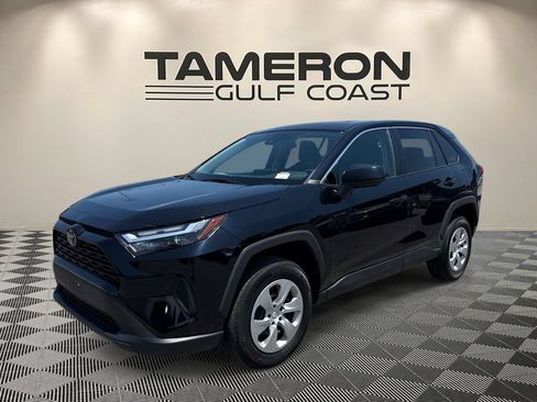 Used 2024 Toyota RAV4 LE AWD/4WD image 3