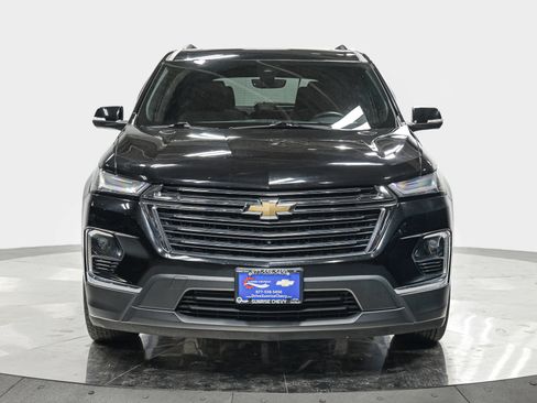 Used 2022 Chevrolet Traverse LT w/ LT Premium Package AWD/4WD image 10