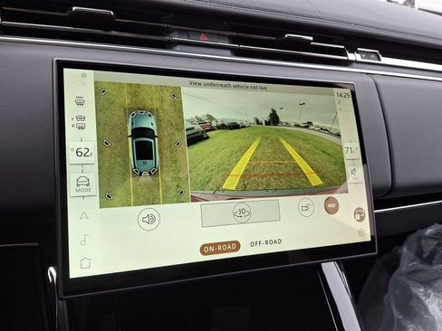 New 2025 Land Rover Range Rover Sport Dynamic SE image 23