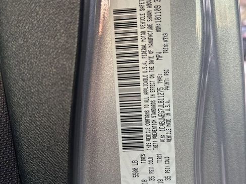 Used 2018 Jeep Wrangler Unlimited Sahara w/ Connectivity Group image 29