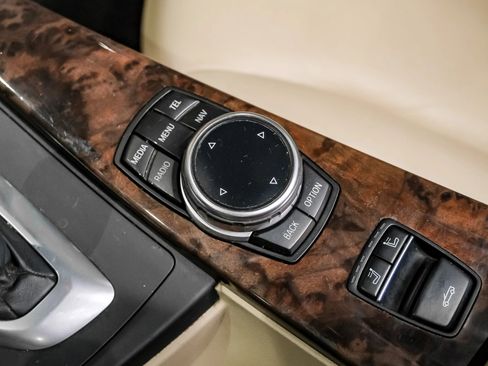 Used 2014 BMW 428i Convertible w/ Premium Package image 28