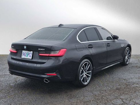 Used 2019 BMW 330i xDrive Sedan image 3
