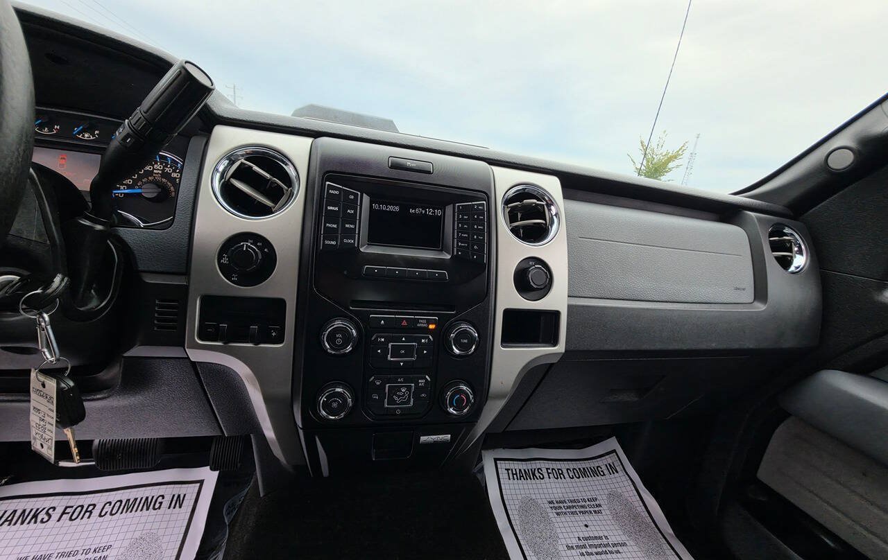 Used 2014 Ford F150 XLT w/ Equipment Group 302A Luxury AWD/4WD image 16