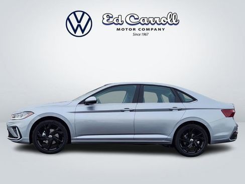 New 2026 Volkswagen Jetta SE image 4