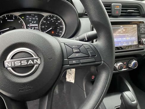 Used 2025 Nissan Versa S w/ Trunk Package image 21