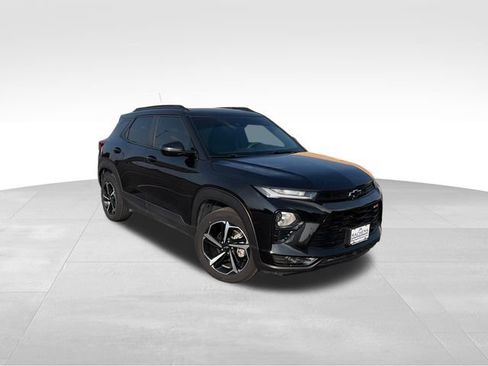 Used 2022 Chevrolet TrailBlazer RS w/ Sun and Liftgate Package AWD/4WD image 8