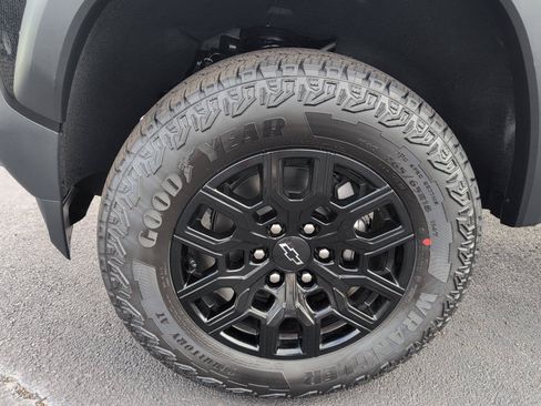New 2026 Chevrolet Colorado Trail Boss AWD/4WD image 9