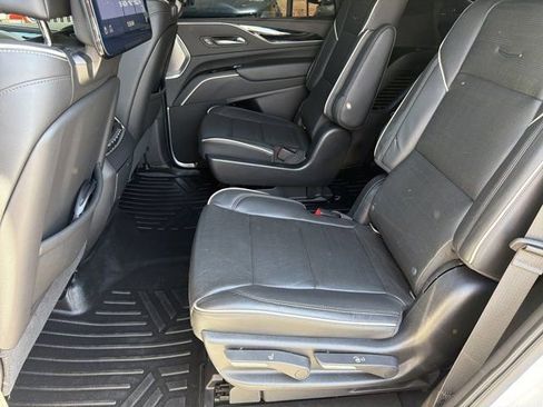 Used 2021 Cadillac Escalade Sport w/ Driver Assist Tech Package AWD/4WD image 27