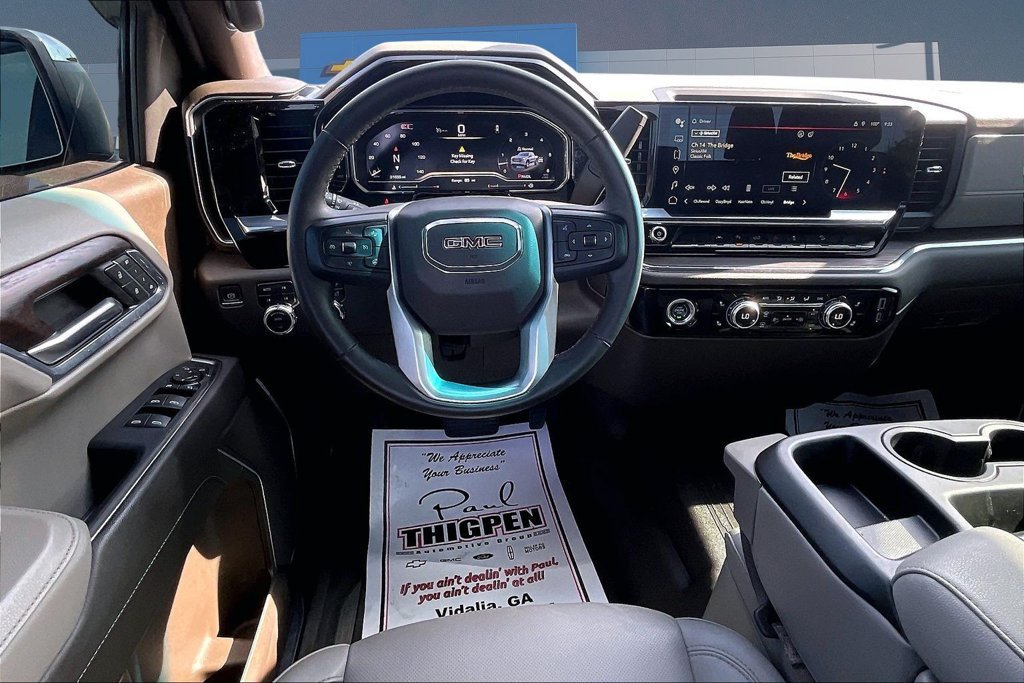 Used 2024 GMC Sierra 1500 SLT w/ X31 Off-Road Package AWD/4WD image 10