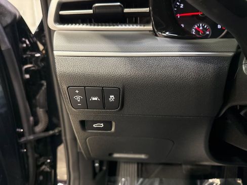 Used 2022 Kia K5 LXS image 13