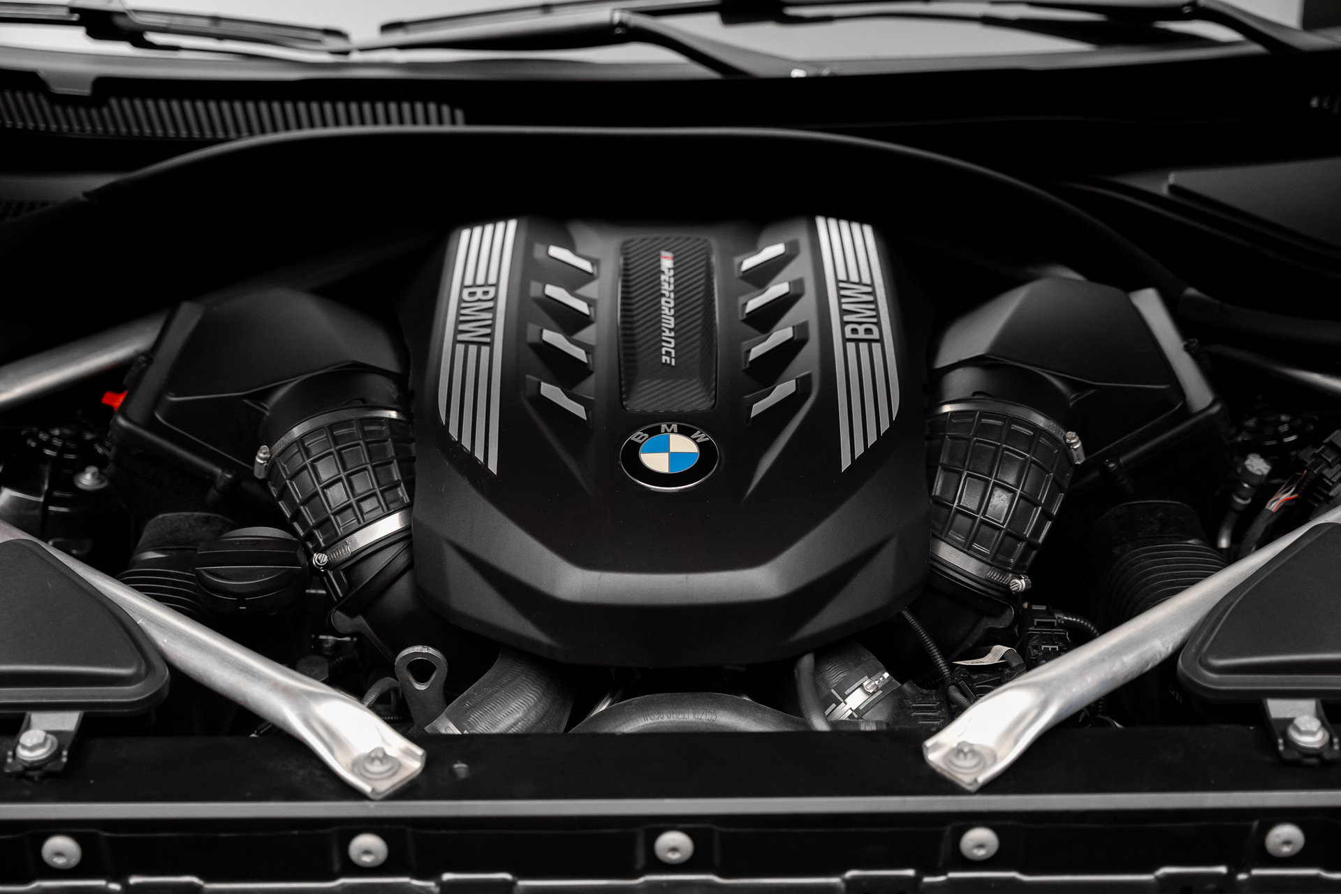 Used 2022 BMW X6 M50i w/ Premium Package AWD/4WD image 76