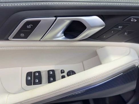 Used 2020 BMW X6 sDrive40i w/ Executive Package image 22